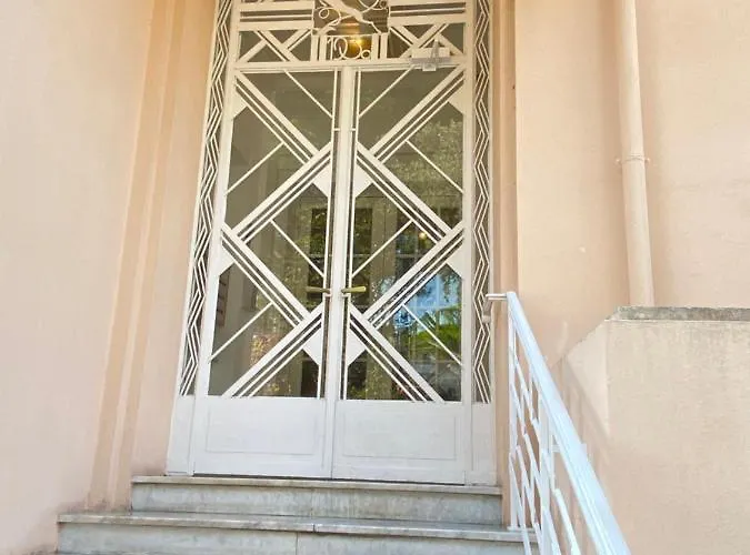 Duplex A La Canteraine