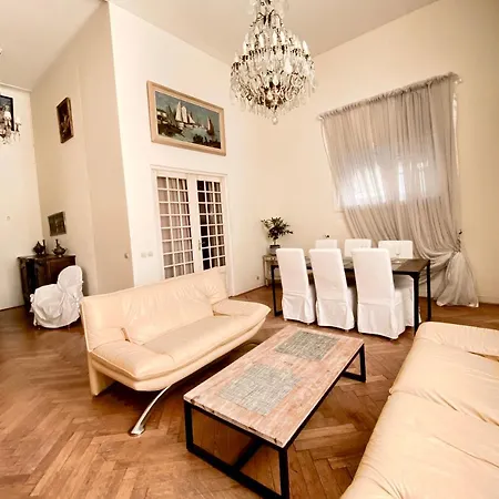 Апартаменты Duplex A La Canteraine *